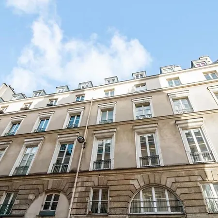 Spacious In Republic For 6 Appartement